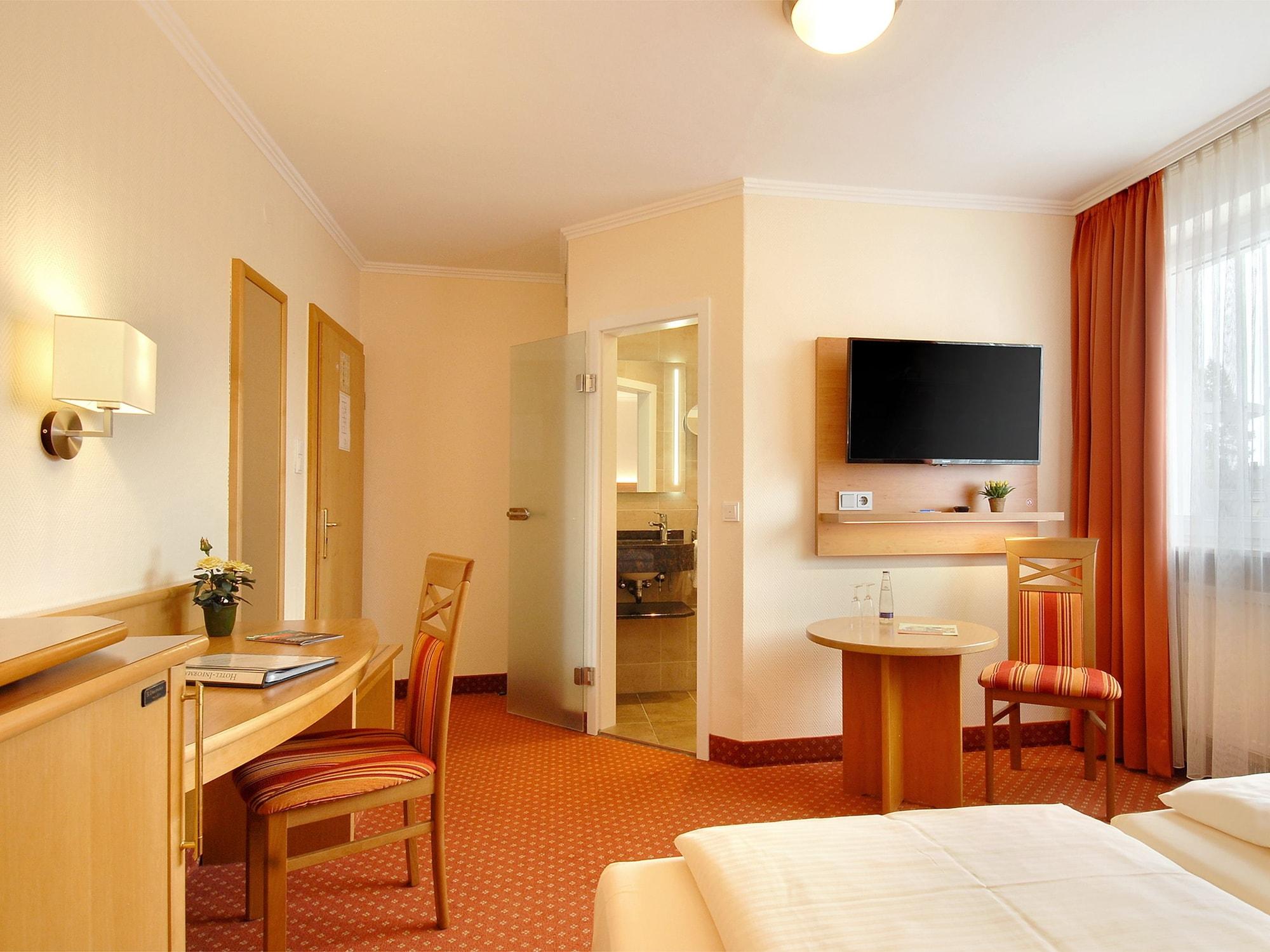 מינכן Hotel Kriemhild Am Hirschgarten מראה חיצוני תמונה