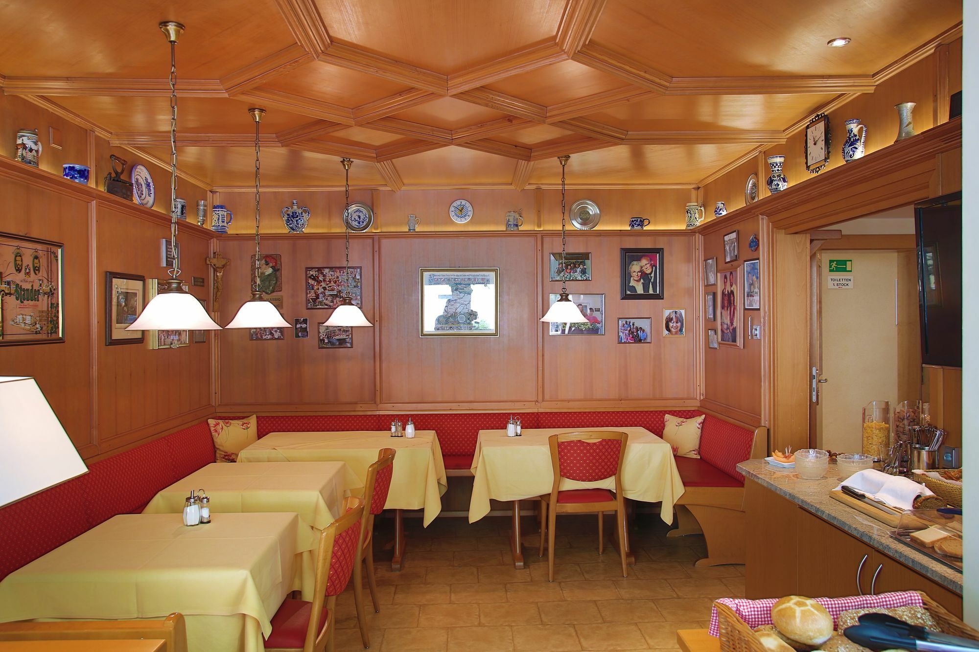 מינכן Hotel Kriemhild Am Hirschgarten מראה חיצוני תמונה